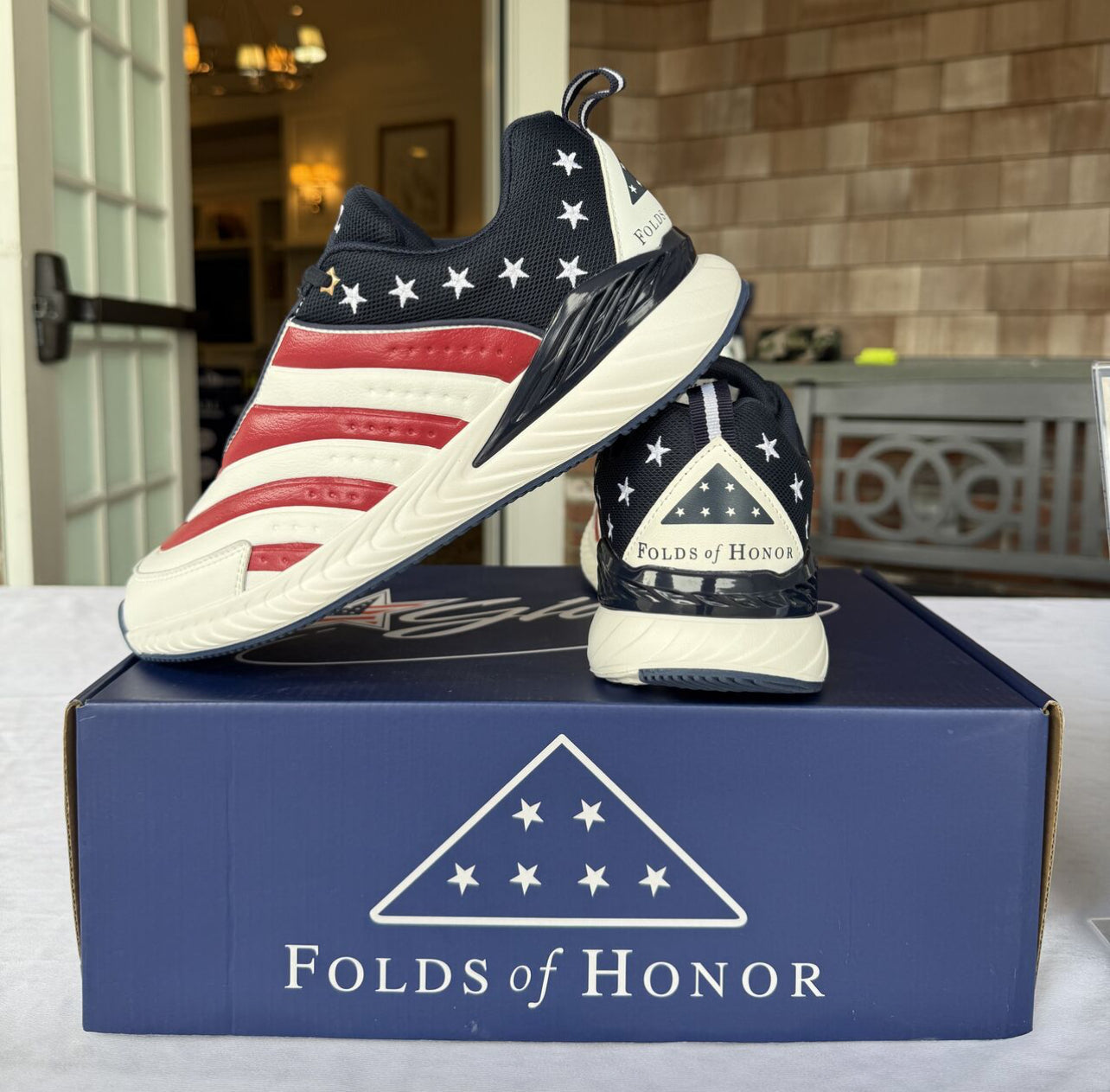 Folds of Honor Glory Shoe